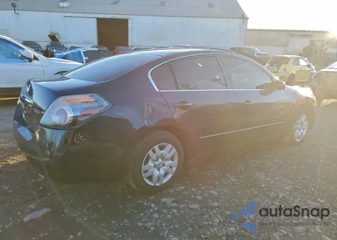 2010 Nissan Altima Base z USA, uszkodzony, nr VIN 1N4AL2AP6AN406023